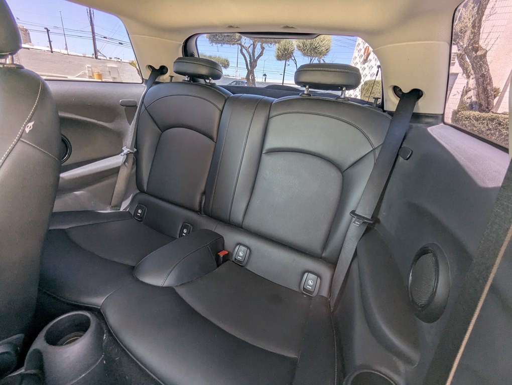 2015 MINI Cooper Image 9