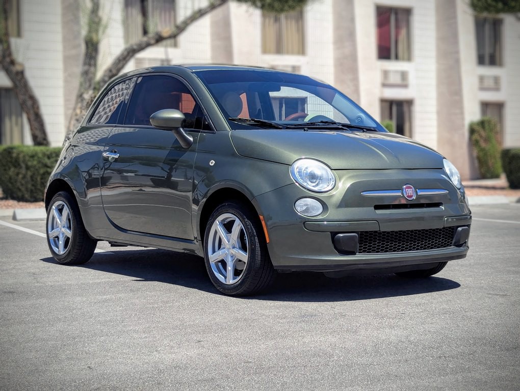 2015 FIAT 500 Image 2