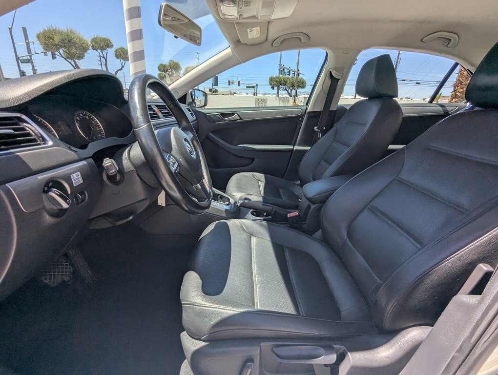 2013 Volkswagen Jetta Image 8