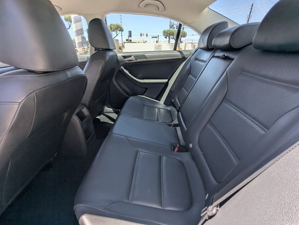 2013 Volkswagen Jetta Image 9