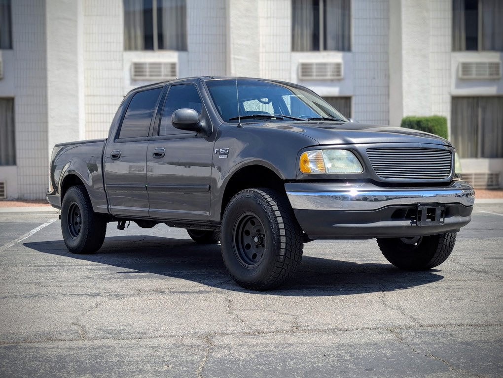 2003 Ford F-150 Image 2