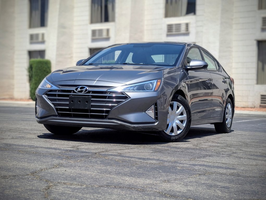 2019 Hyundai Elantra Image 1