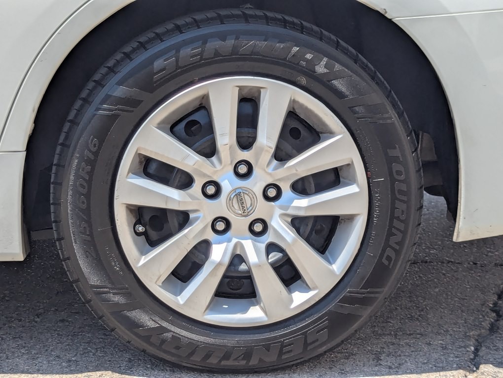 2015 Nissan Altima Image 10