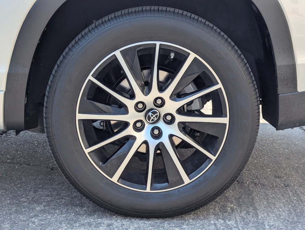 2018 Toyota Highlander Image 10