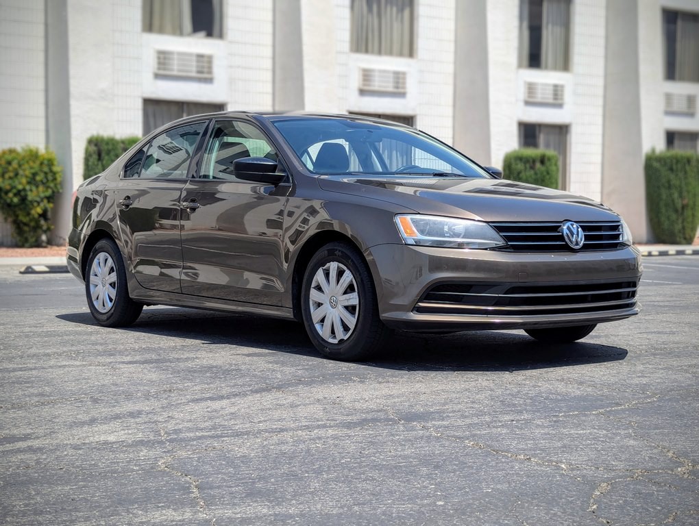 2015 Volkswagen Jetta Image 2