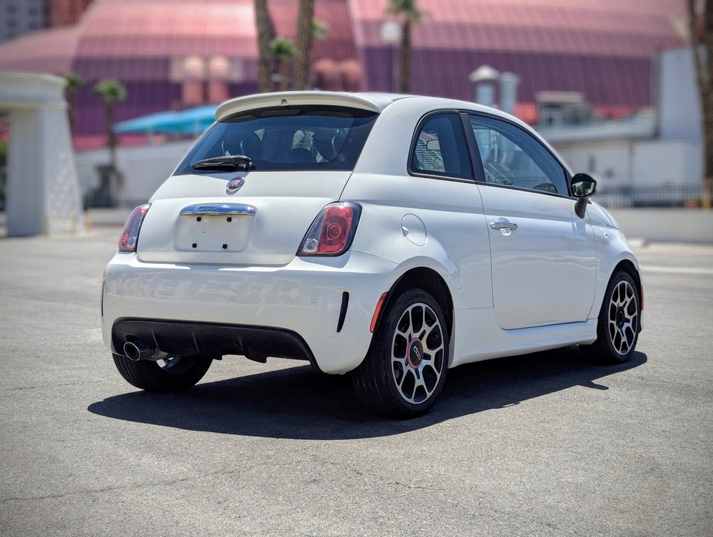 2015 FIAT 500 Image 3