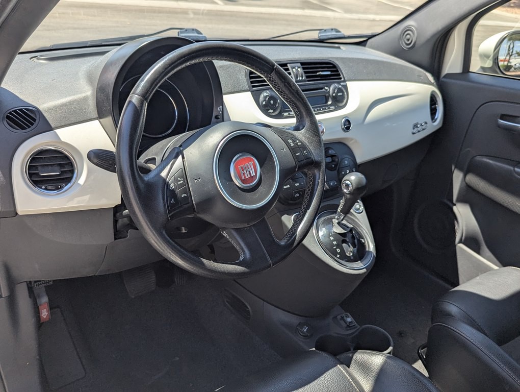 2015 FIAT 500 Image 7