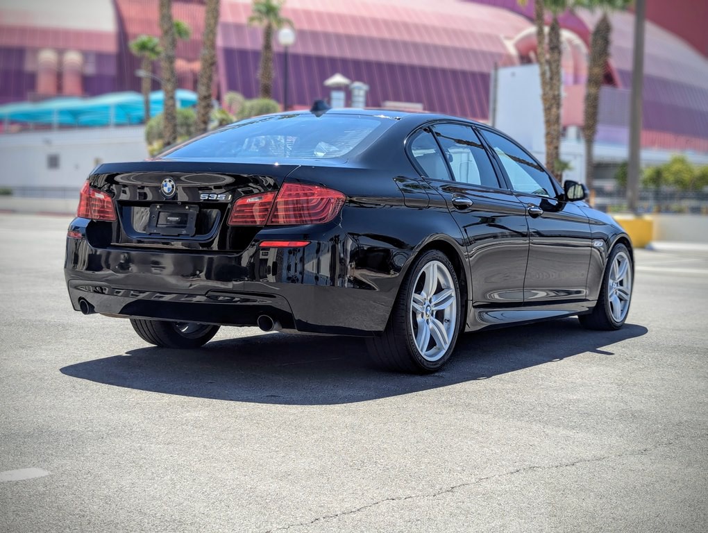 2016 BMW 5 Series Image 3