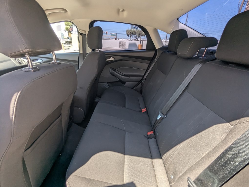 2017 Ford Focus Image 9