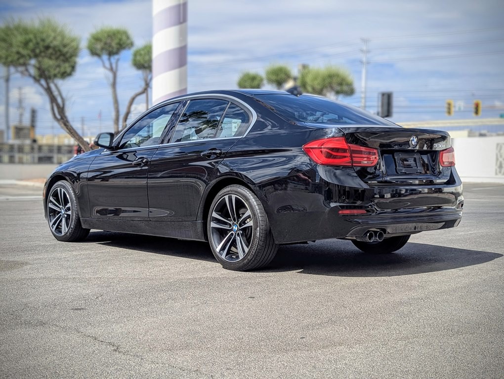 2018 BMW 3 Series Image 4