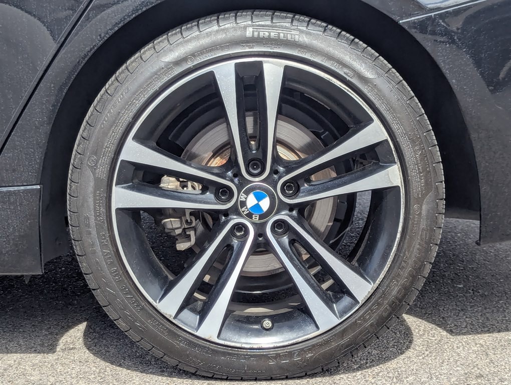 2018 BMW 3 Series Image 10