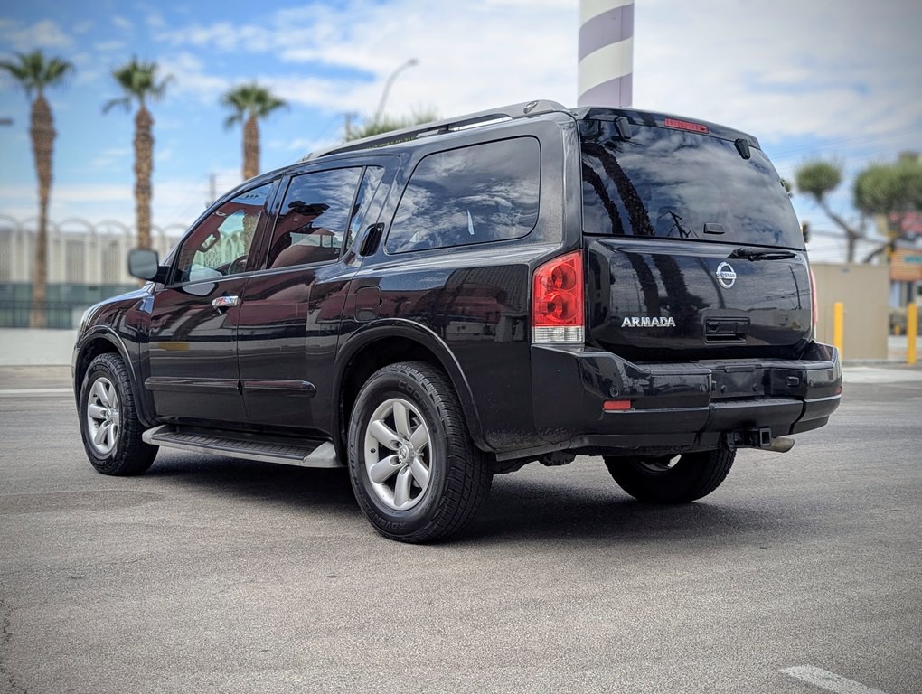 2015 Nissan Armada Image 4