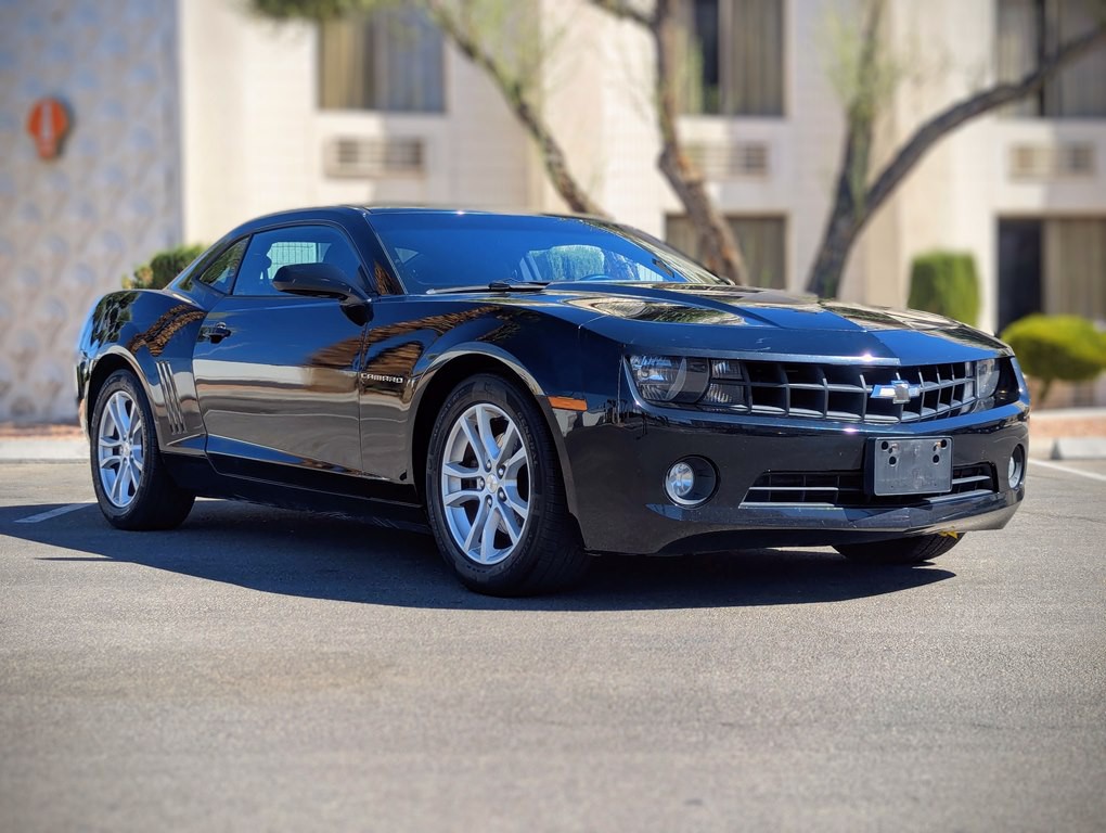 2013 Chevrolet Camaro Image 2