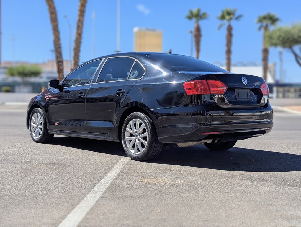 2011 Volkswagen Jetta Image 4