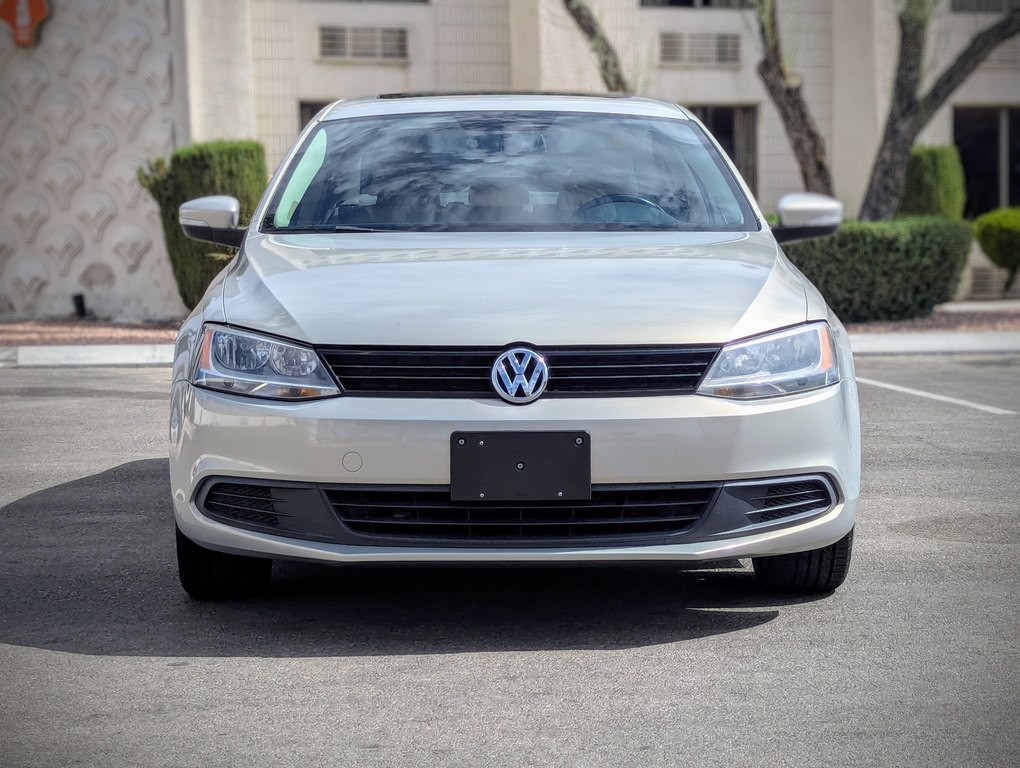 2011 Volkswagen Jetta Image 5