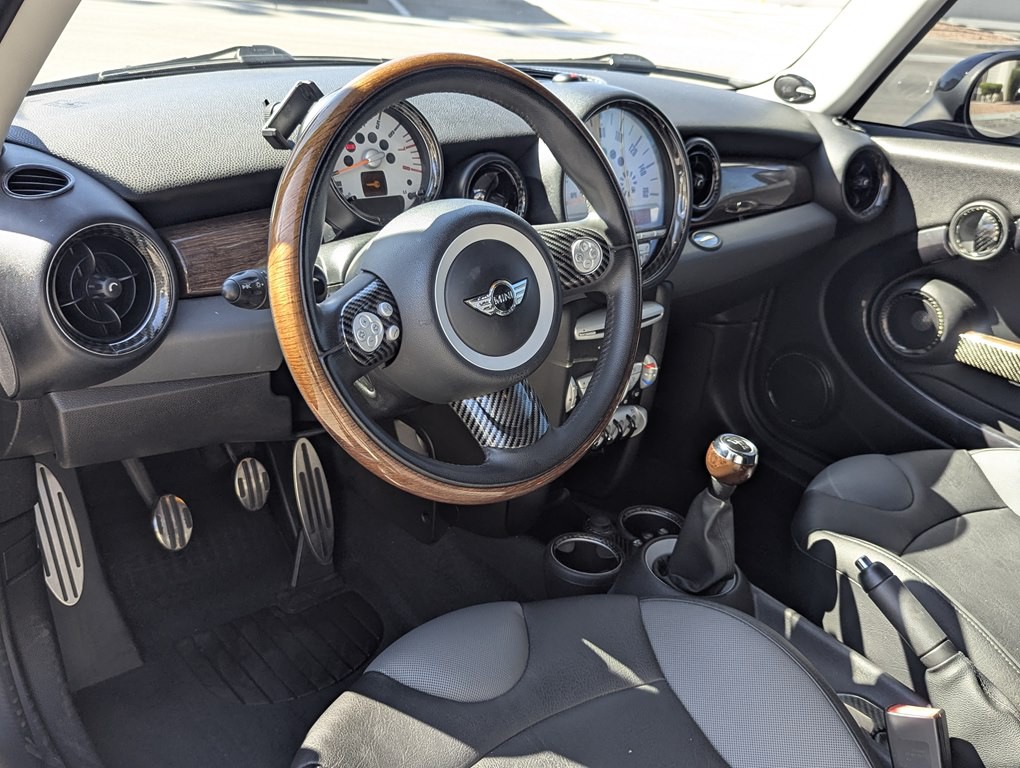 2010 MINI Cooper Clubman Image 7