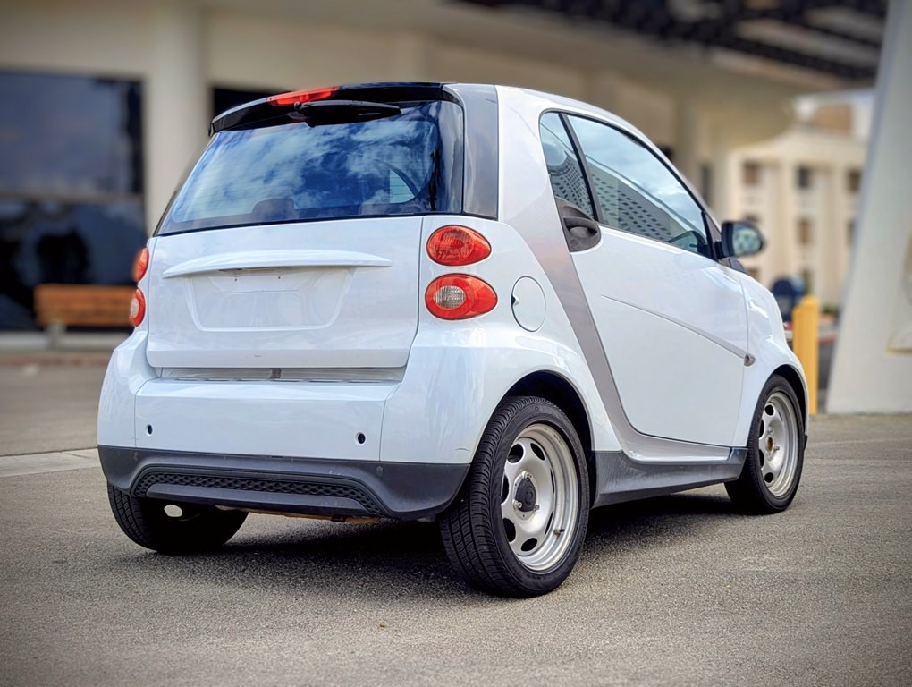 2014 smart fortwo Image 3