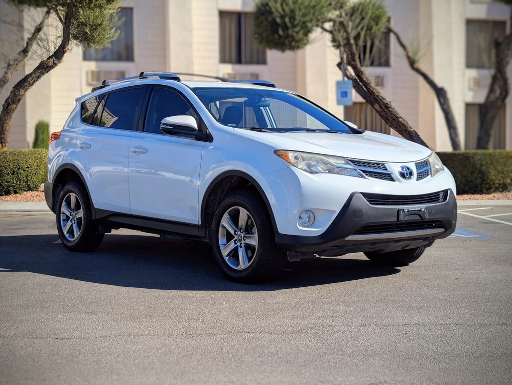 2015 Toyota Rav4 Image 2