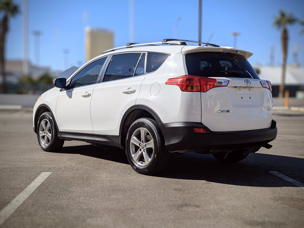 2015 Toyota Rav4 Image 4