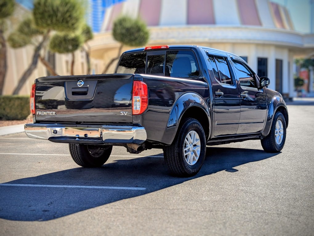 2015 Nissan Frontier Image 3