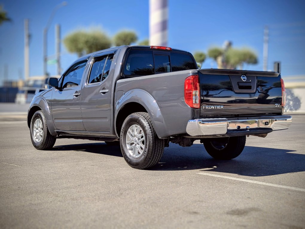 2015 Nissan Frontier Image 4