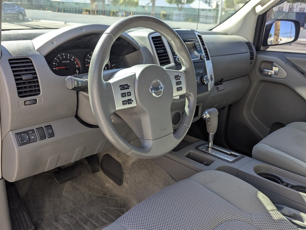 2015 Nissan Frontier Image 7
