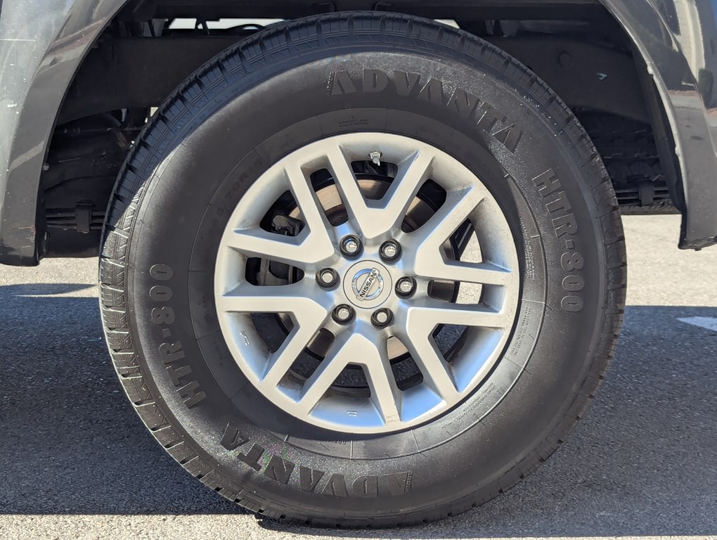 2015 Nissan Frontier Image 10