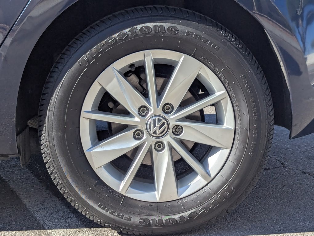 2015 Volkswagen Golf Image 10