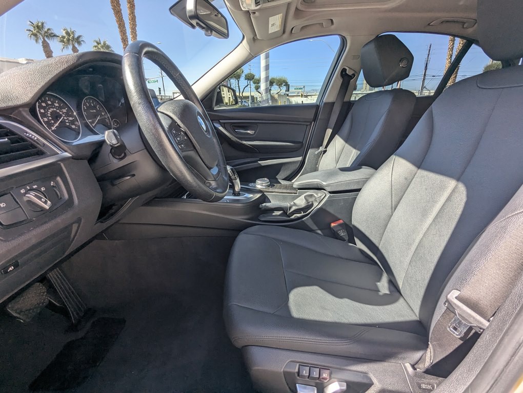 2018 BMW 3 Series Image 8