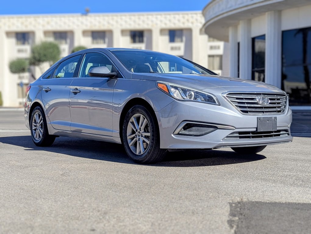 2016 Hyundai Sonata Image 2