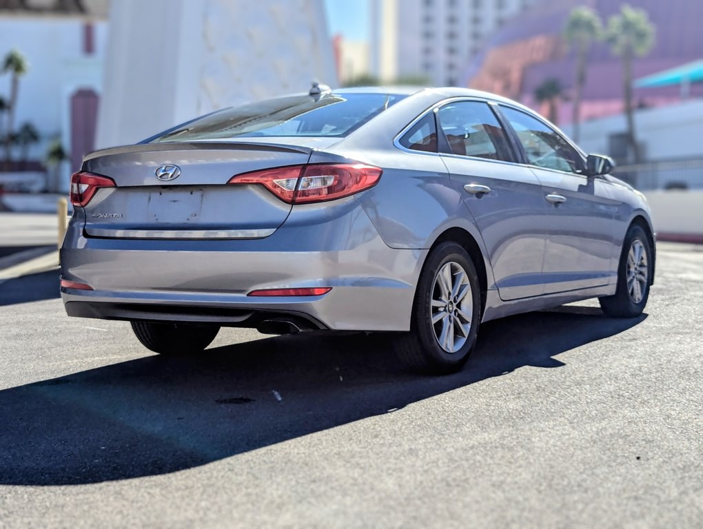 2016 Hyundai Sonata Image 3