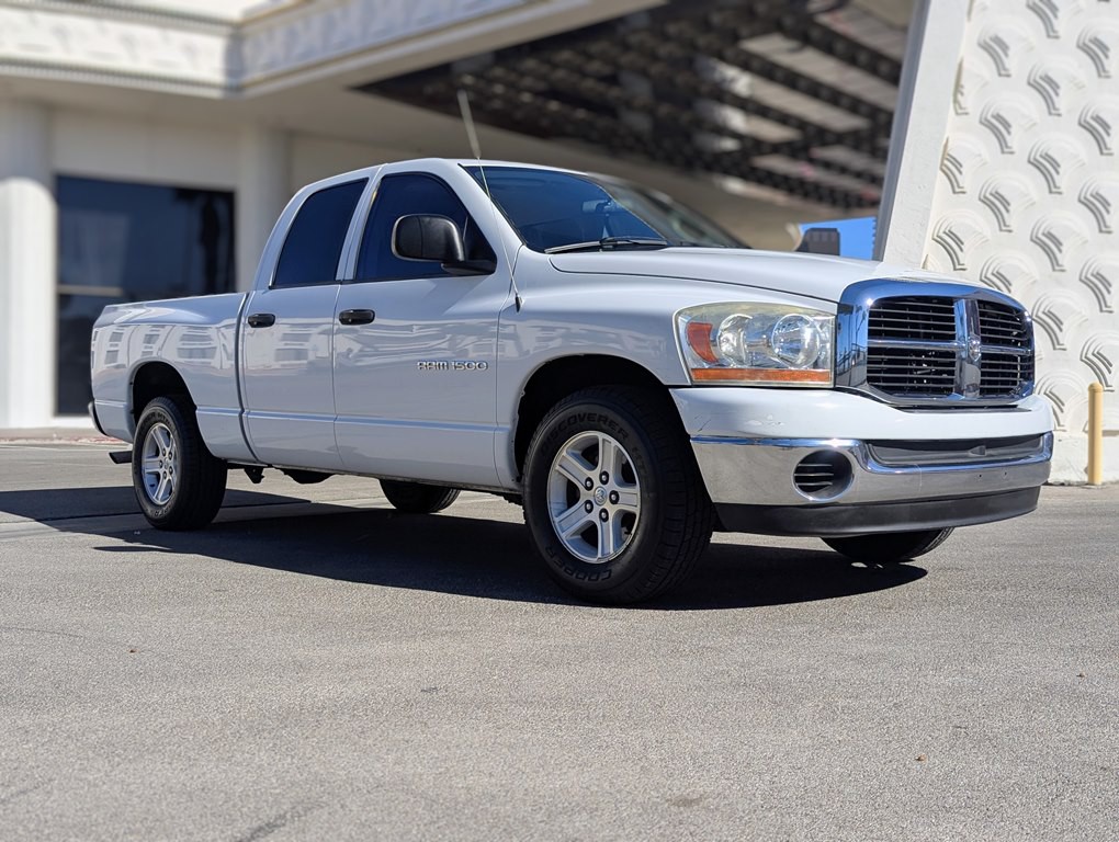 2006 Dodge Ram 1500 Image 2
