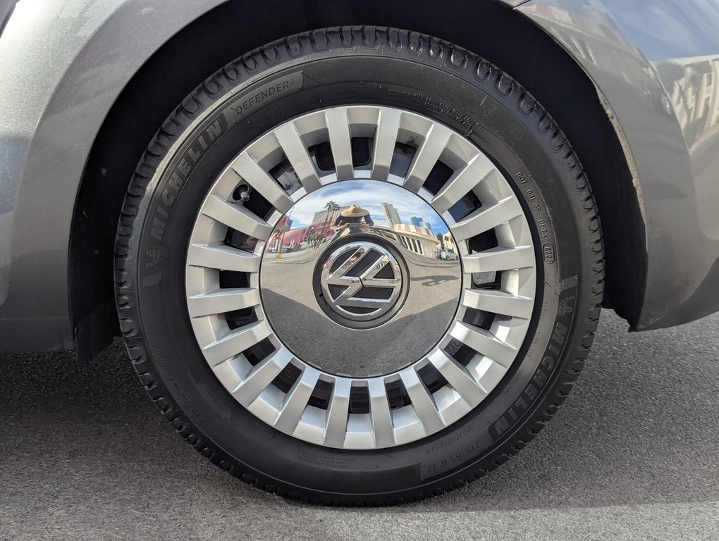 2014 Volkswagen Beetle Image 10