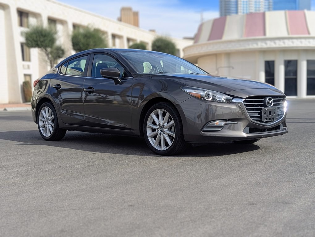 2017 Mazda Mazda3 Image 2