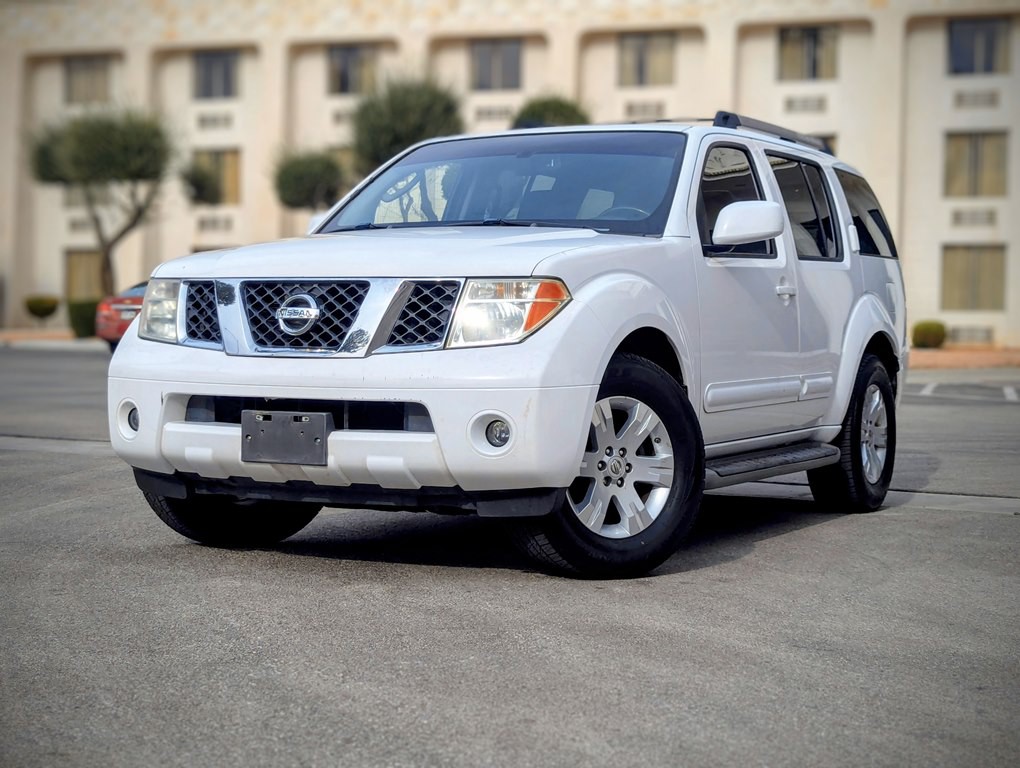 2006 Nissan Pathfinder Image 1