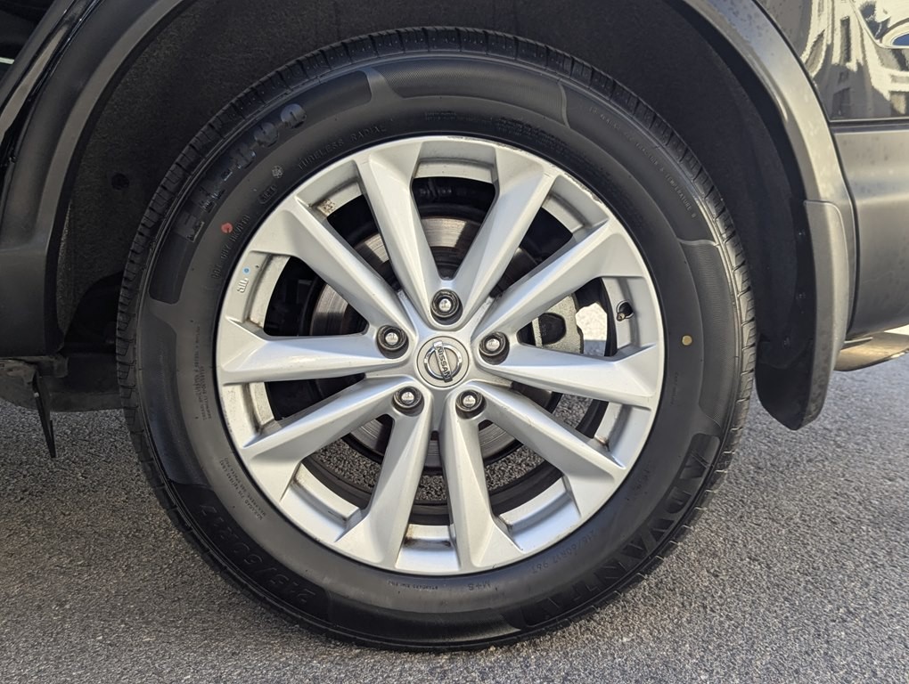 2017 Nissan Rogue Image 10