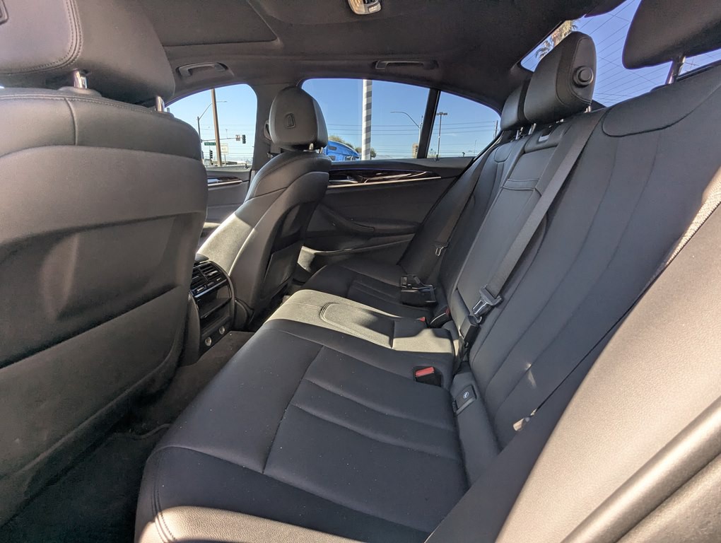 2018 BMW 5 Series Image 9