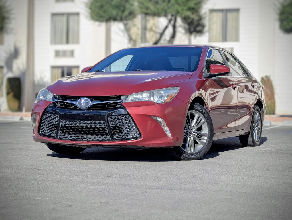 2017 Toyota Camry Image 1