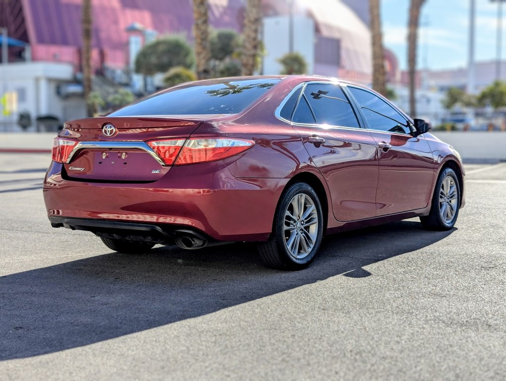 2017 Toyota Camry Image 3
