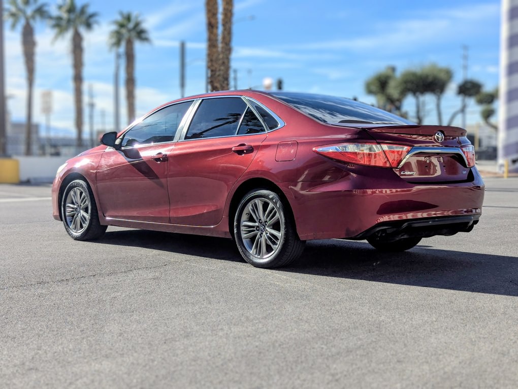 2017 Toyota Camry Image 4