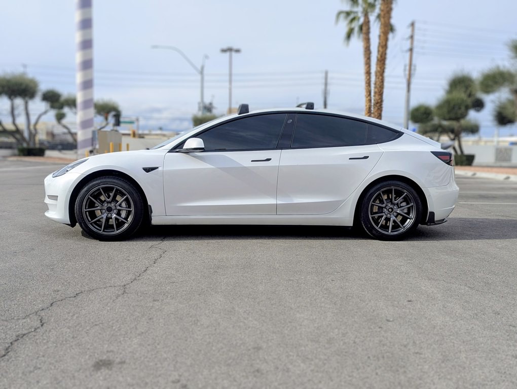 2022 Tesla Model 3 Image 3