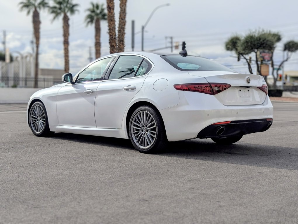 2018 Alfa Romeo Giulia Image 4