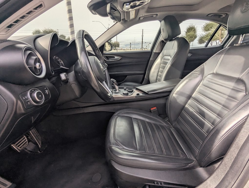 2018 Alfa Romeo Giulia Image 8