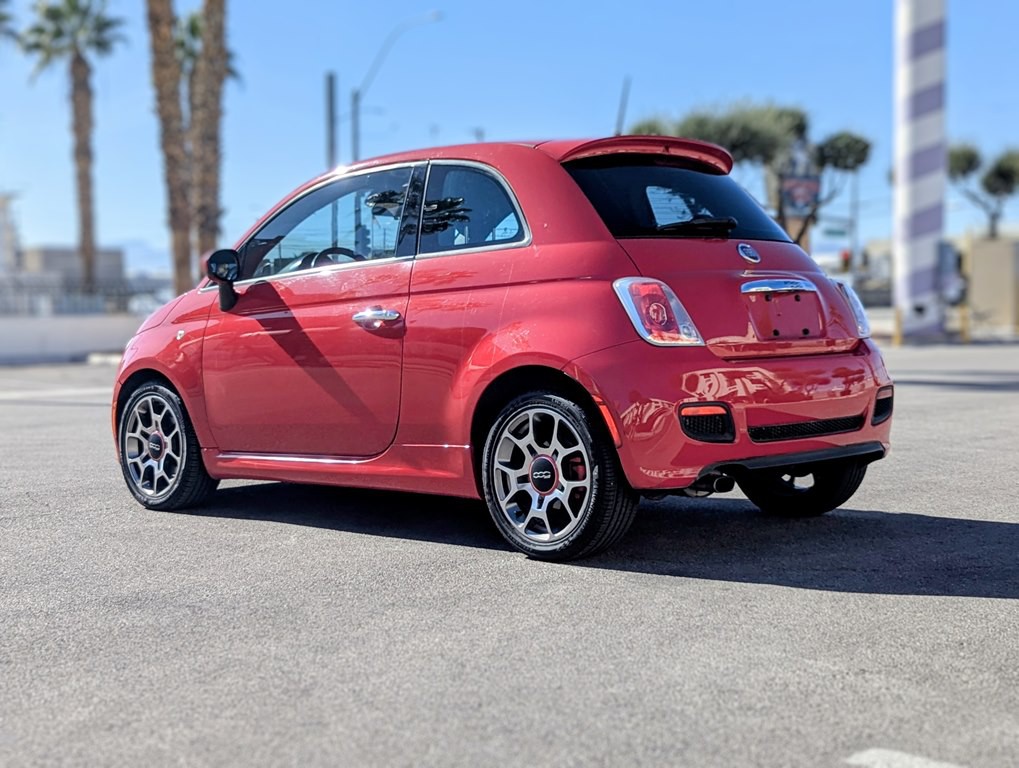 2015 FIAT 500 Image 4