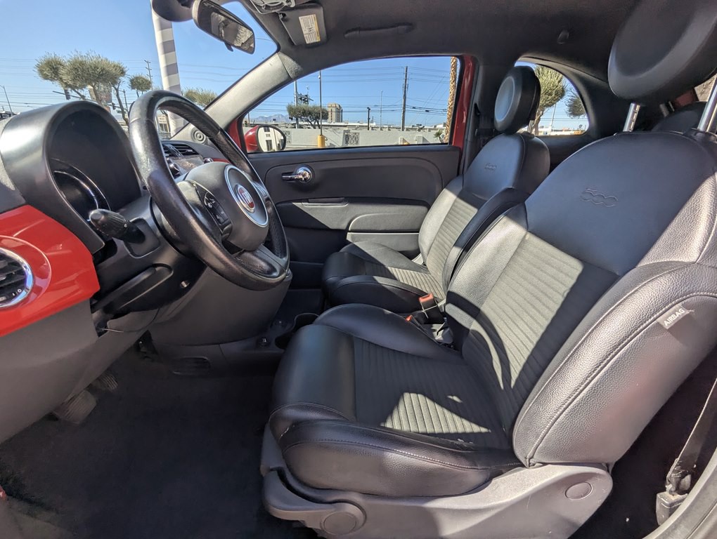2015 FIAT 500 Image 8