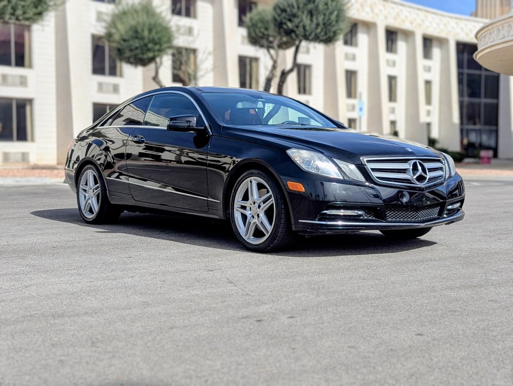 2013 Mercedes-Benz E-Class Image 2