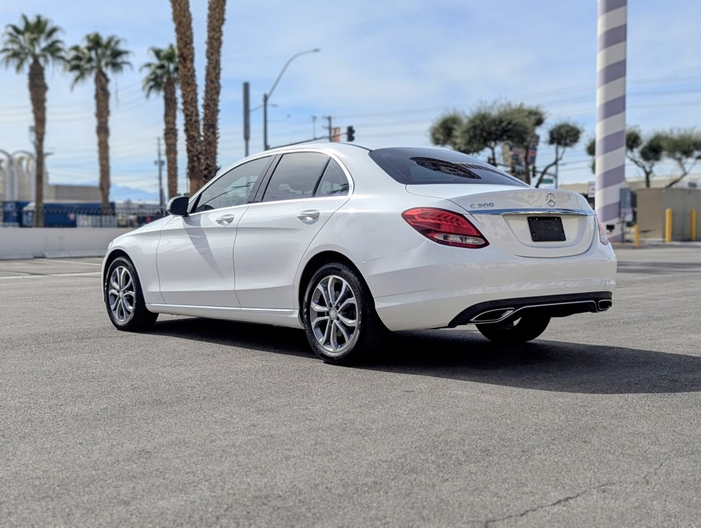 2015 Mercedes-Benz C-Class Image 4