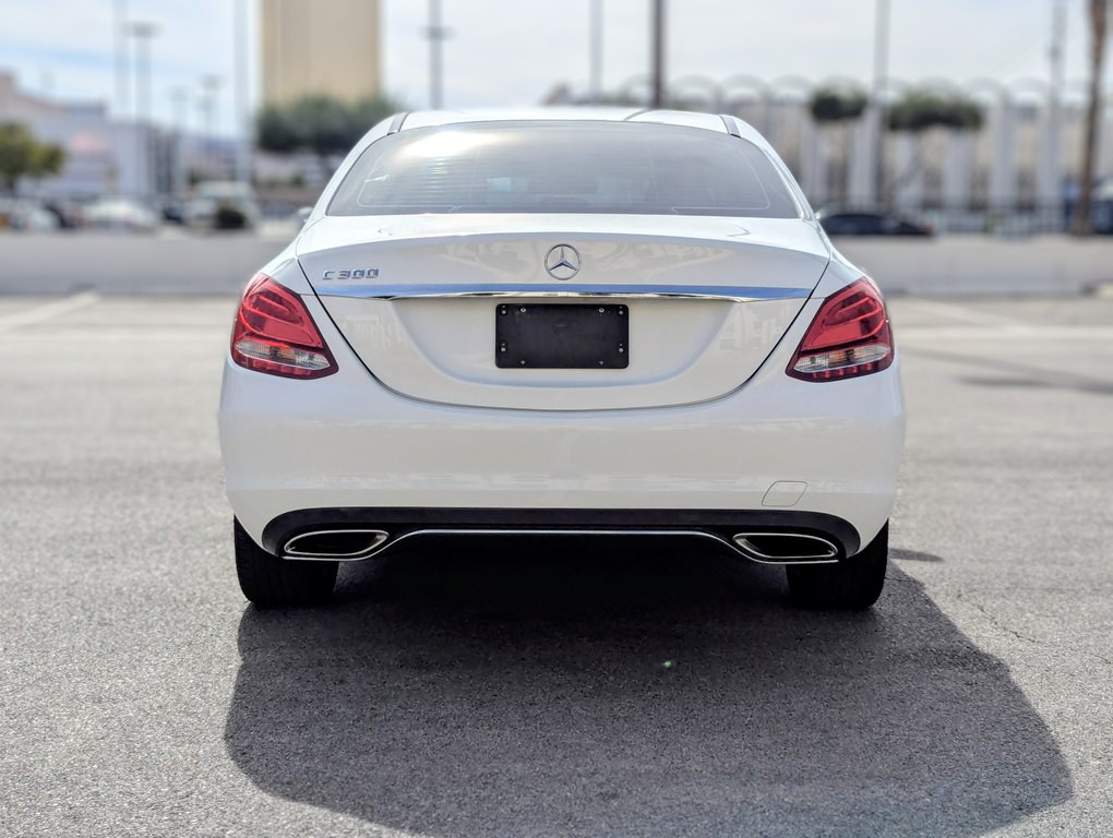 2015 Mercedes-Benz C-Class Image 6