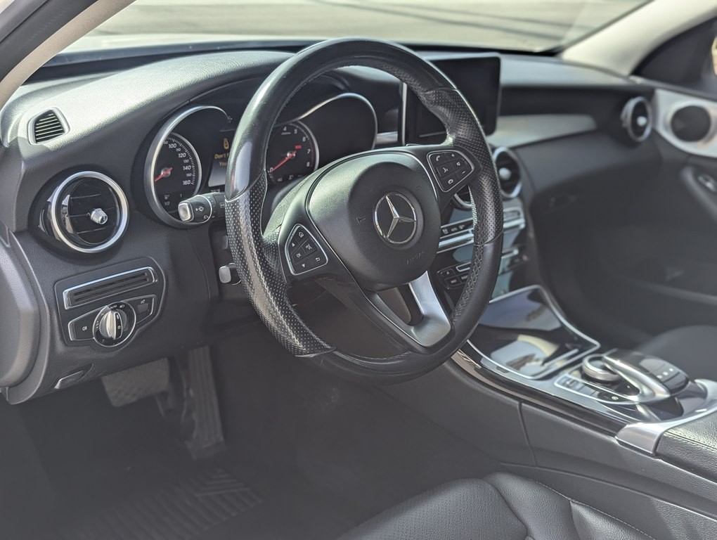 2015 Mercedes-Benz C-Class Image 7
