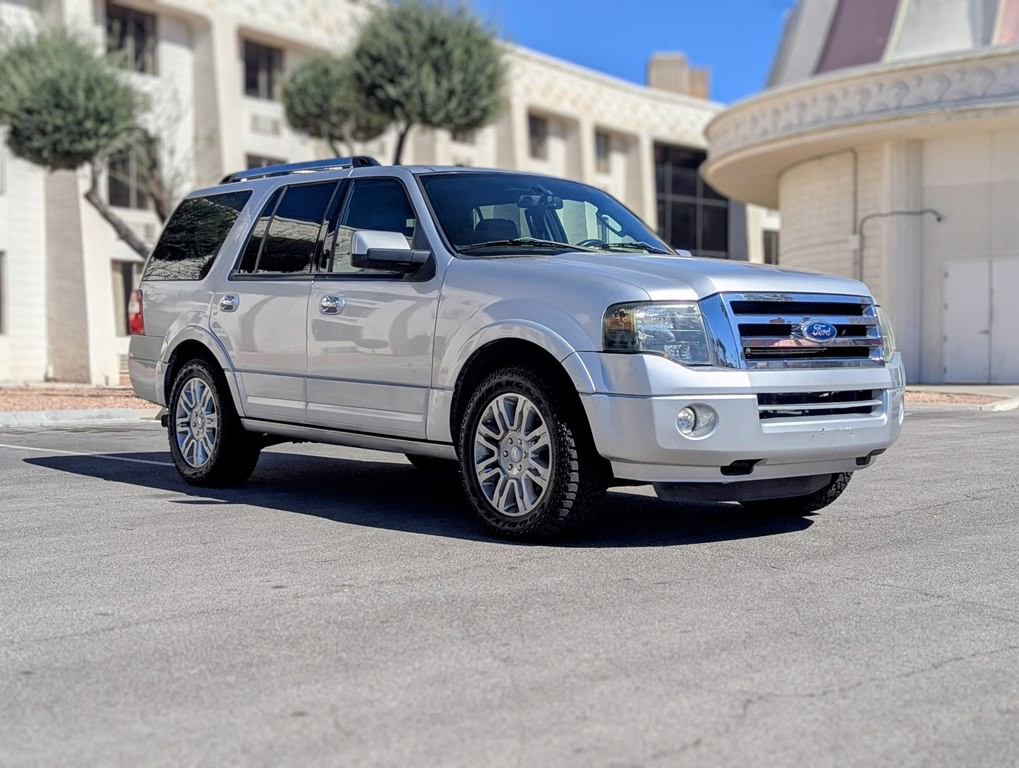 2011 Ford Expedition Image 2